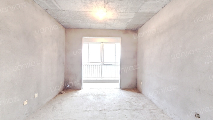 公交公司家属院二手房实景图