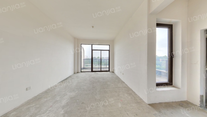 翡翠别院二手房实景图