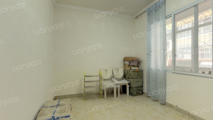 眉医四宿舍二手房实景图