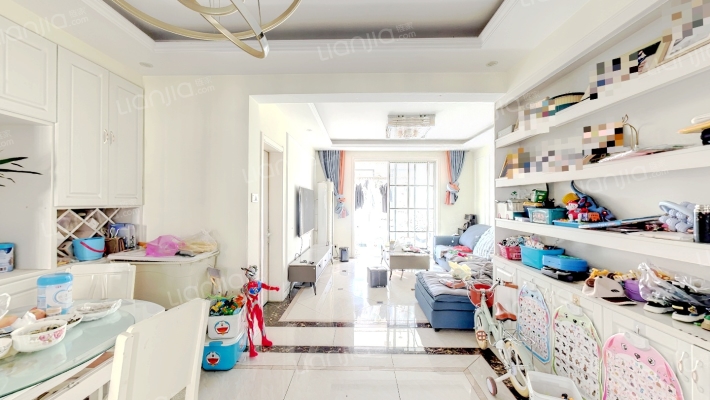 文一名门皇马D区二手房实景图