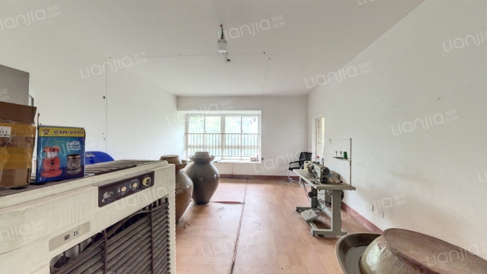 鸿恩怡园二手房实景图