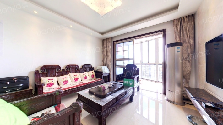 东方冠郡一期二手房实景图