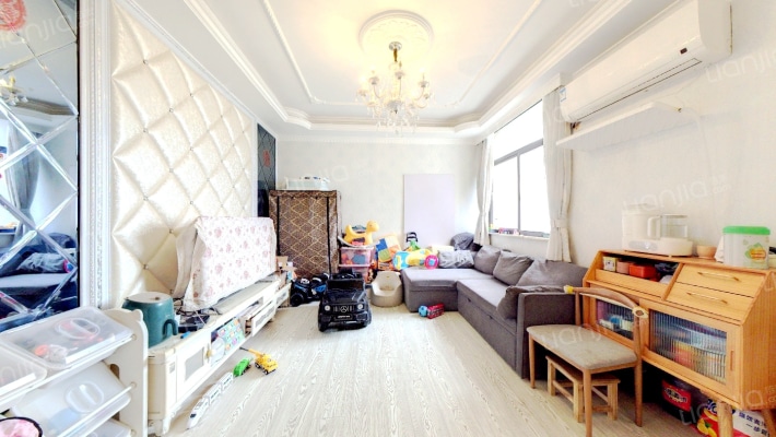 胭脂山庄二手房实景图