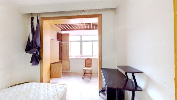 花园里二手房实景图