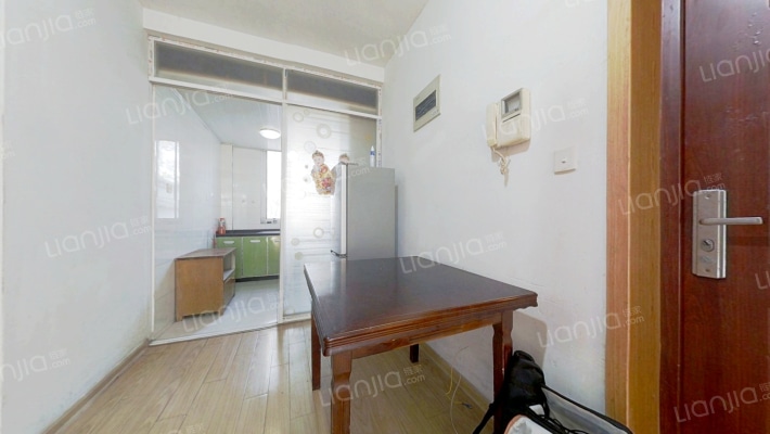 宝驰景秀苑二手房实景图