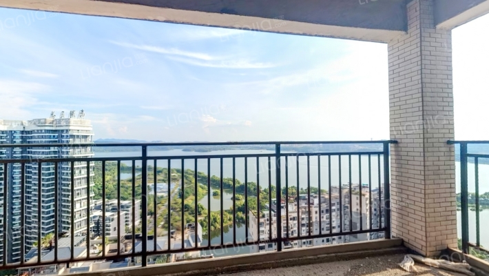 蓝湖水岸二手房实景图