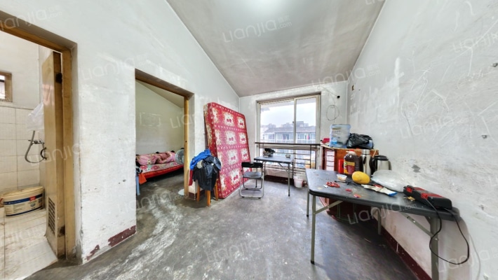 培风小区200号二手房实景图