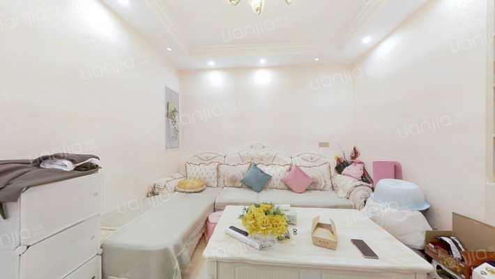 迎宾大厦棕榈学府二手房实景图