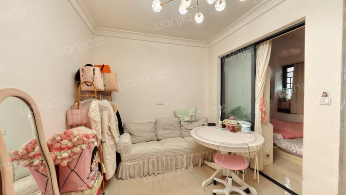 红星嘉和苑二手房实景图