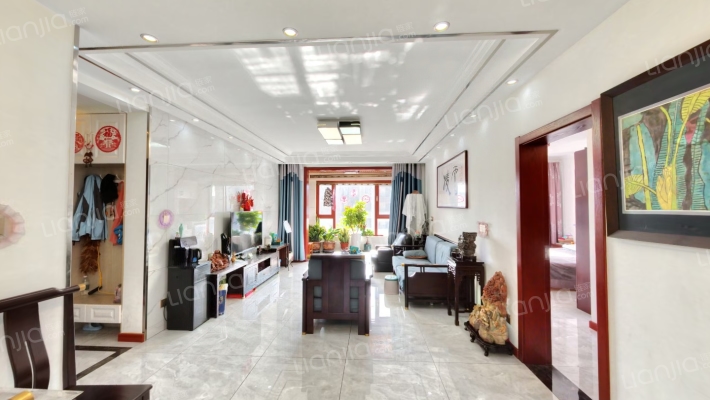 绿地梵顿公馆二手房实景图