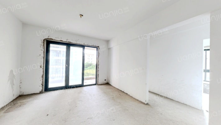 枫丹白鹭园二手房实景图