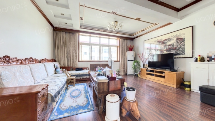 信息公寓二手房实景图