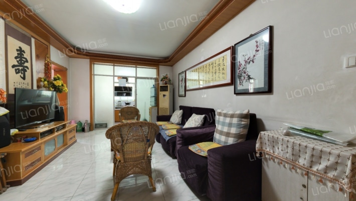 西安市长安区土产公司家属院二手房实景图