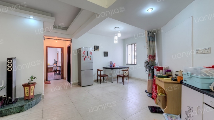 国托公寓二手房实景图