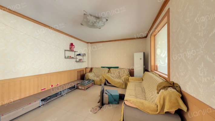 电子材料厂二手房实景图