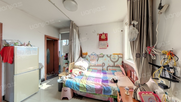 泾园二村北区二手房实景图