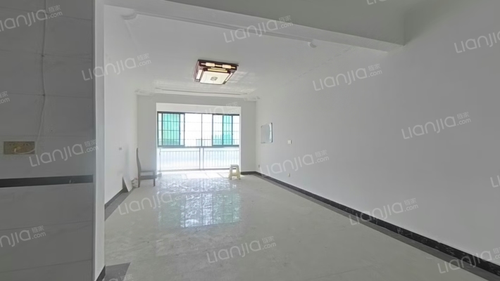 雁津豪庭二手房实景图