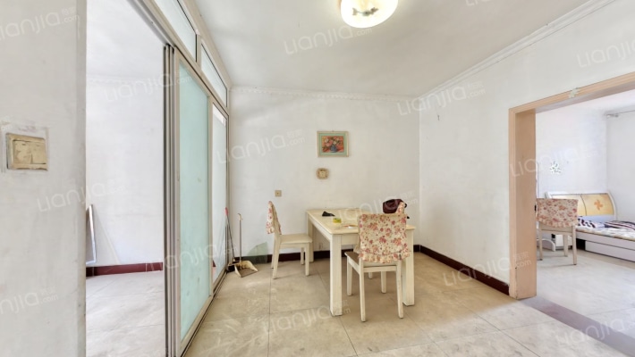 凤凰新村二手房实景图