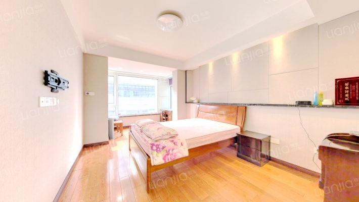 品尊国际一期二手房实景图