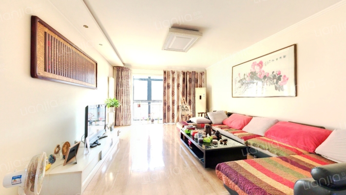 碧水西岸南湖一号二手房实景图