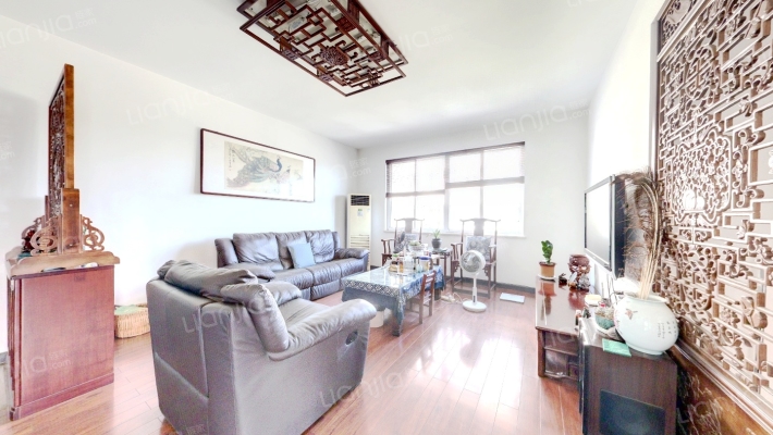 滨江苑小区二手房实景图