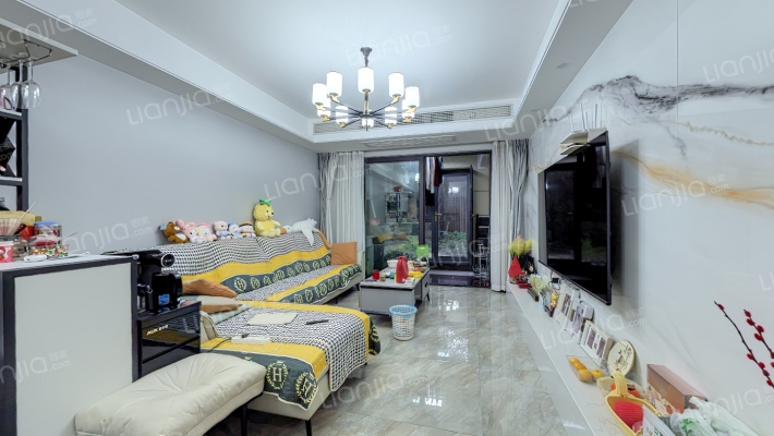 保利庭瑞阅江台峯园二手房实景图