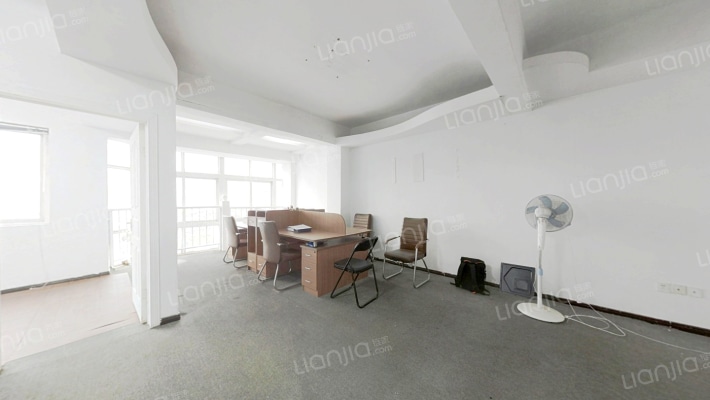 东方广场二手房实景图