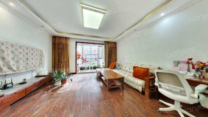 万达天玺小区二手房实景图