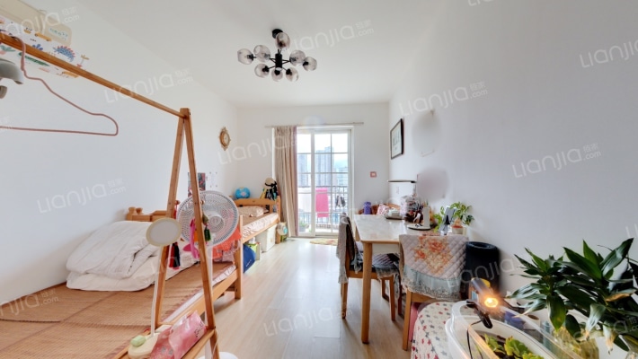 依山郡花园二期二手房实景图