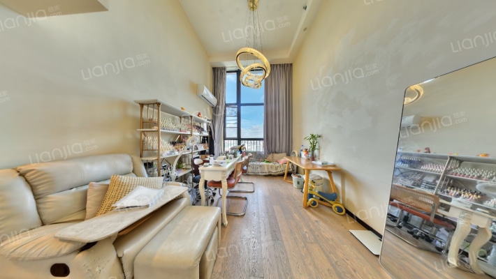 万科时代广场二手房实景图