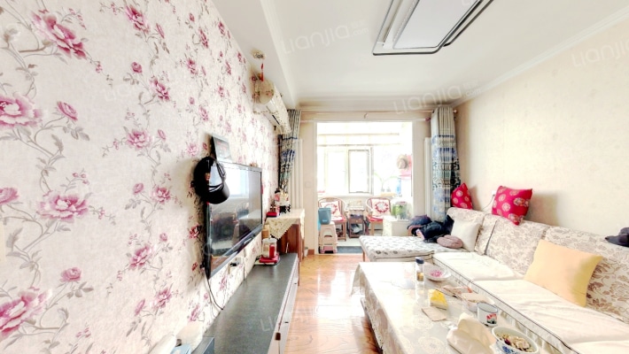 光辉滨河小区二手房实景图