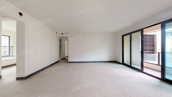 龙湖九里晴川一期二手房实景图