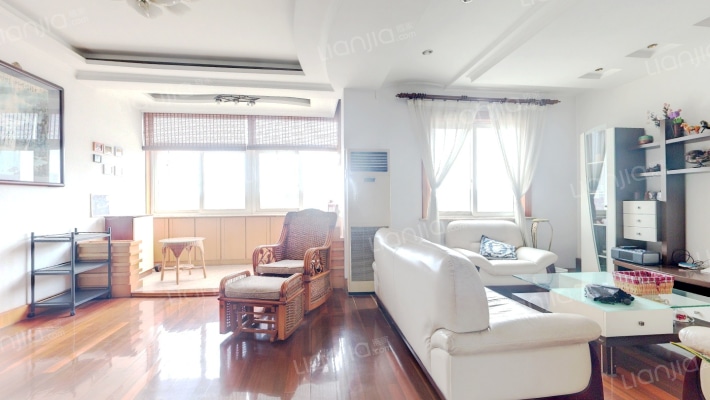 新加坡花园二区二手房实景图