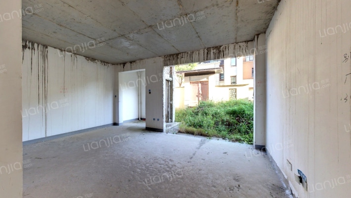 世茂爵世山花园二手房实景图