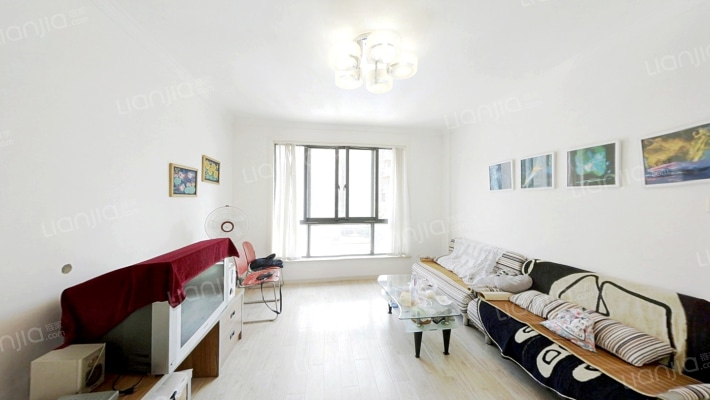 龙隐水庄二手房实景图