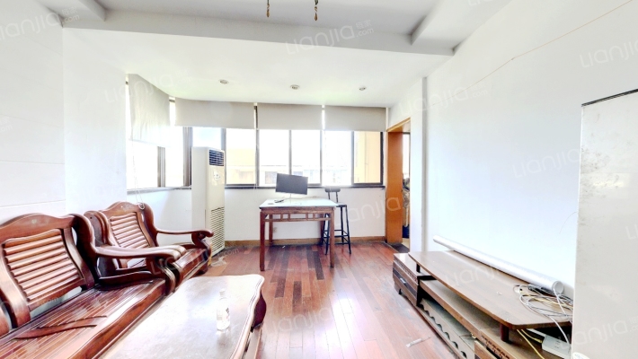 新德小区二手房实景图