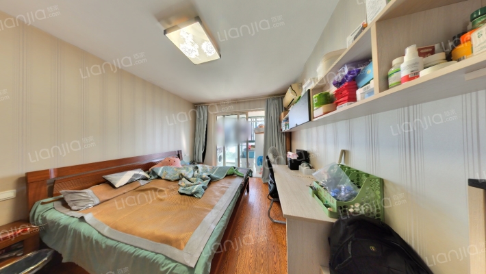 新泾公寓二手房实景图