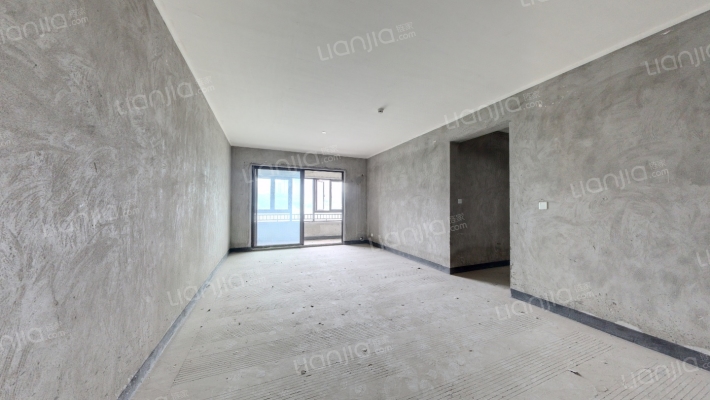 鲁能泰山7号五街区二手房实景图