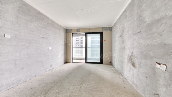 环球融创会展上东区二手房实景图