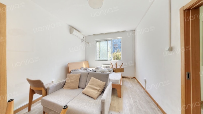 小关东里10号院二手房实景图