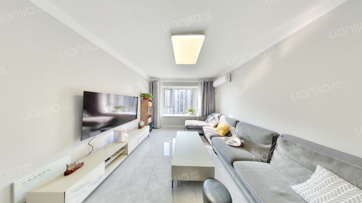 中骏雍景府二手房实景图