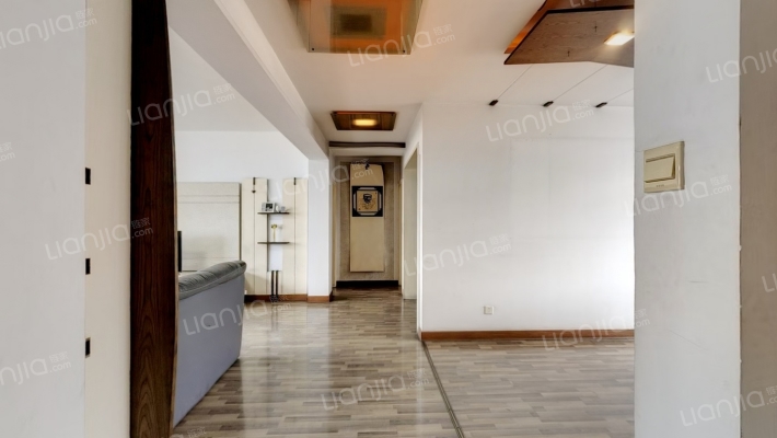 州幼儿宿舍二手房实景图