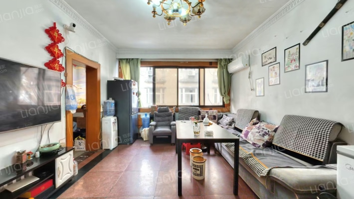 菀坪社区二手房实景图