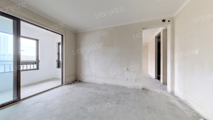 铂樾怡庭二手房实景图