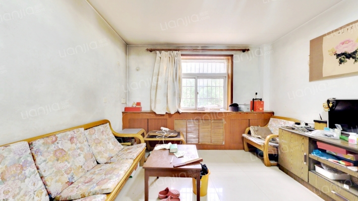 西航南苑小区二手房实景图