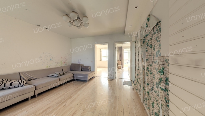 报社小区二手房实景图