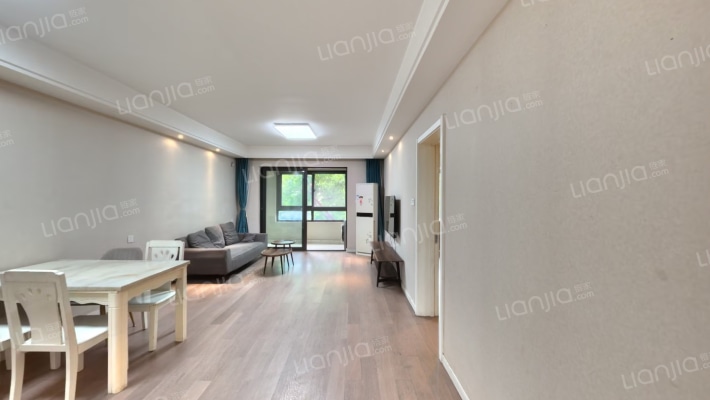 万科北宸之光三期拱宸二手房实景图