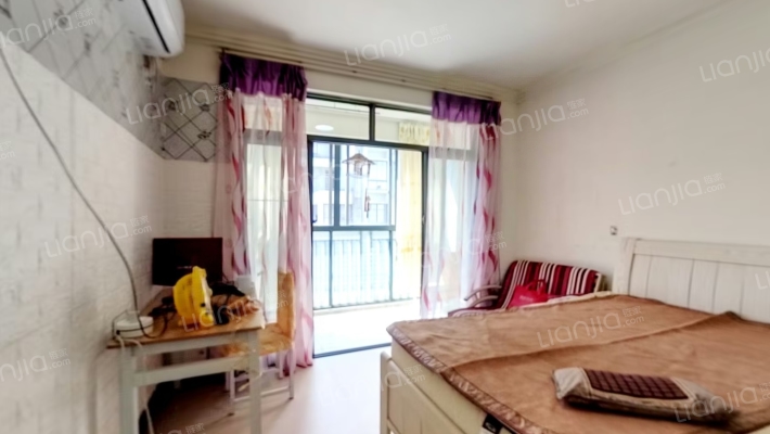 公園林涧二手房实景图