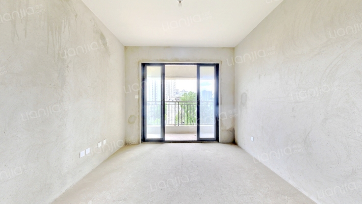 创佳金色峰景二手房实景图