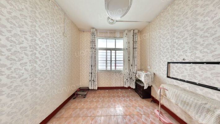 铁二处2区二手房实景图